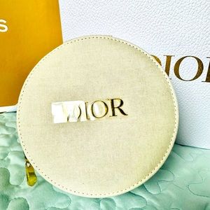 Dior box
